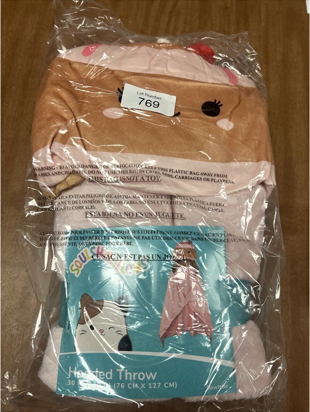 Squishmallow SAWTELLE STRAWBERRY PANCAKE Plush Throw Blanket W/POCKETS 30X50 NWT